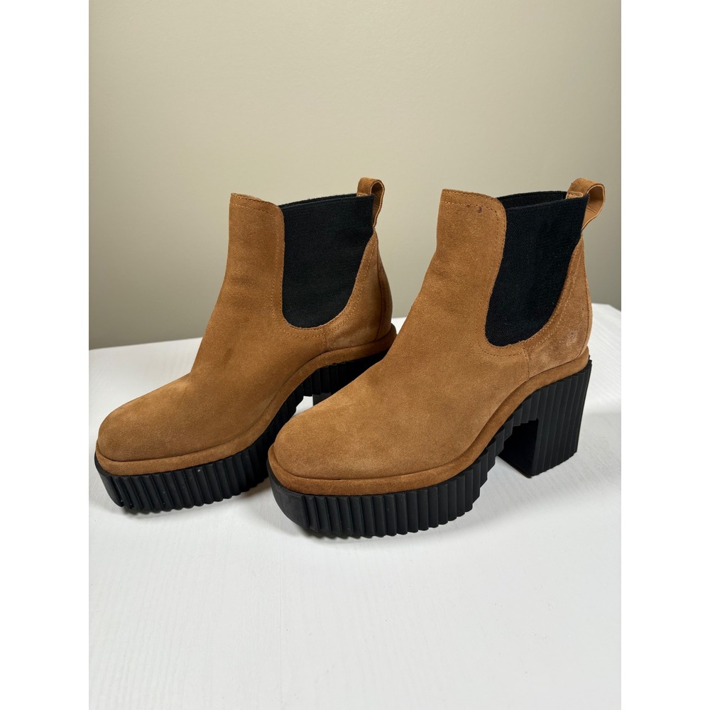 Gianni Bini Women Tan Suede Platform Lug Sole Ankle Boots Chunky Heel Y2K Grunge